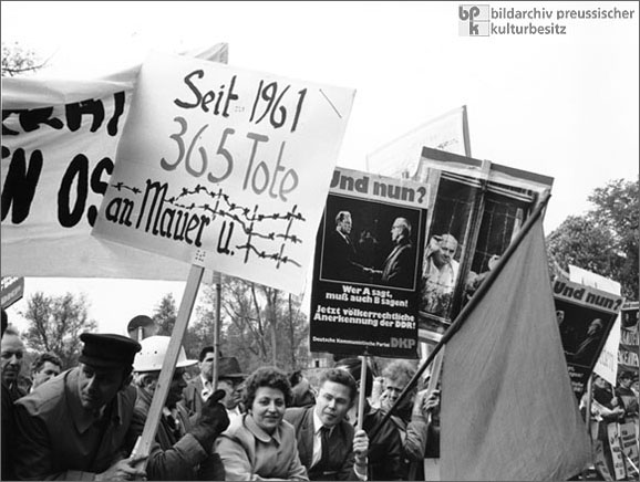Demonstration at the Second Meeting between Willy Brandt and Willi Stoph (May 21, 1970)